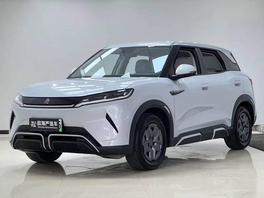 BYD Yuan UP 401KM Version, 2024 — фото 1