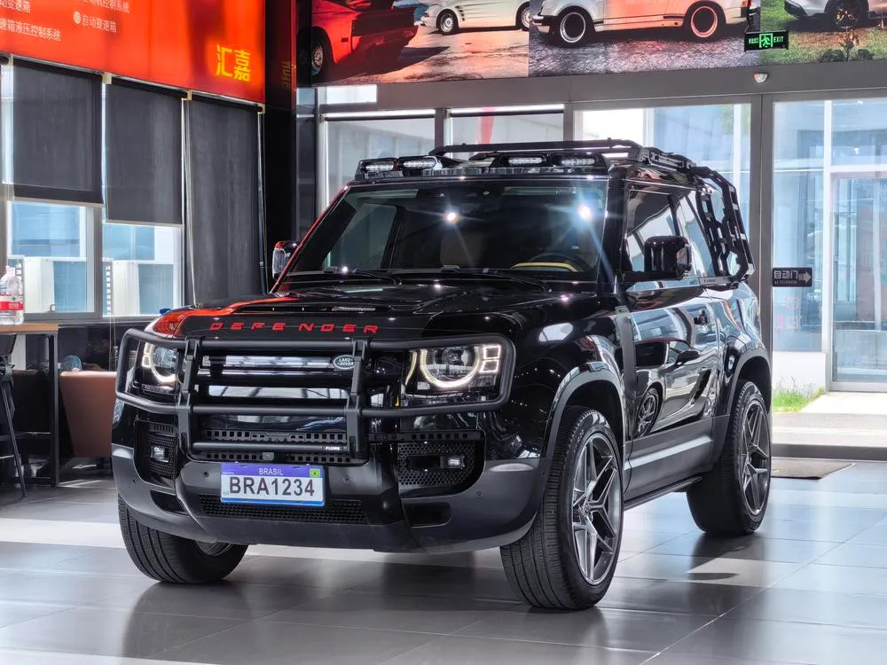 Land Rover Defender 90 3.0T P400 HSE, 2024 — фото 1