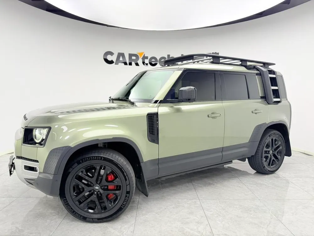 Land Rover Defender 110 P400 Black Special Edition, 2021 — фото 1