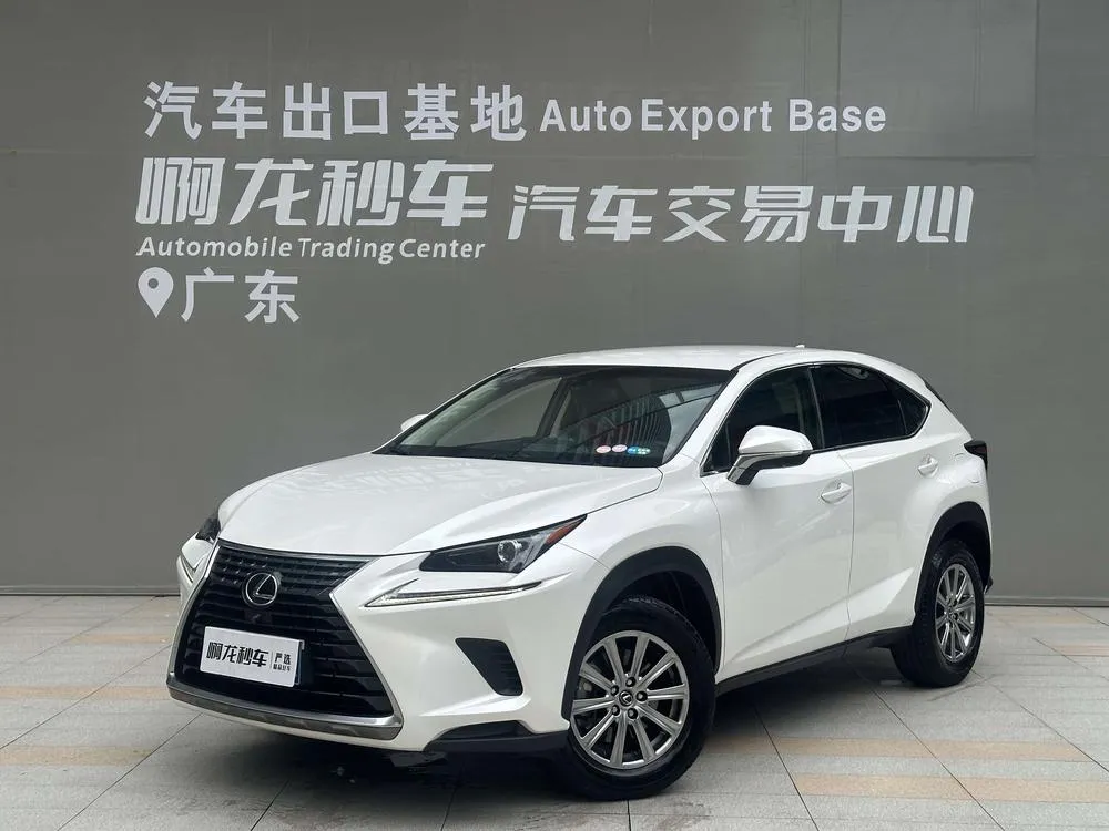 Lexus NX 200 FWD Edition, 2017 — фото 1
