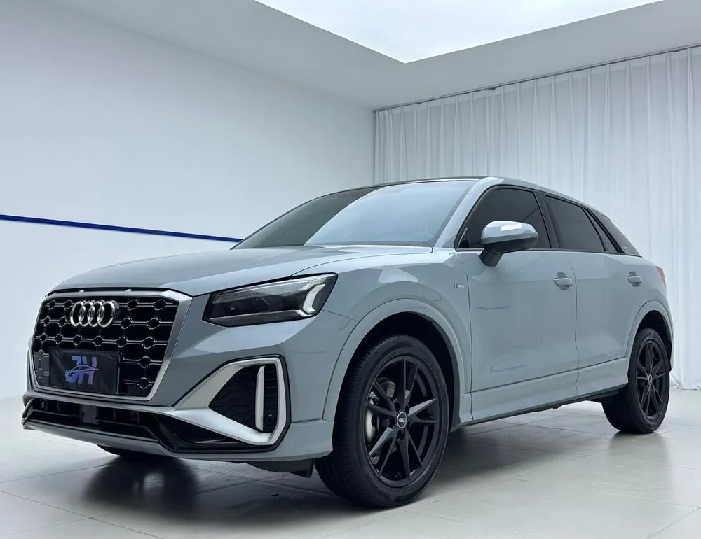 Audi Q2L, 2022