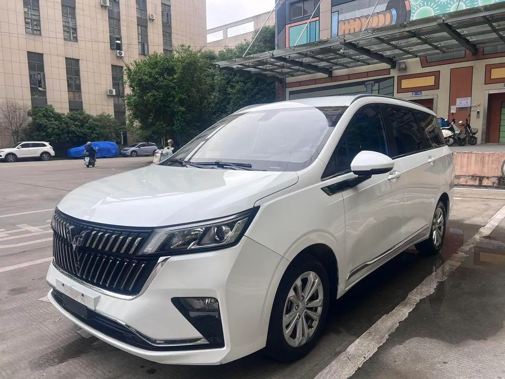 Wuling Jiachen 1.5T CVT Smart Luxury Version, 2022 — фото 1