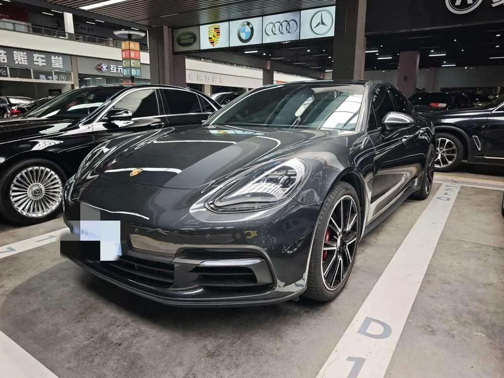 Porsche Panamera, 2019