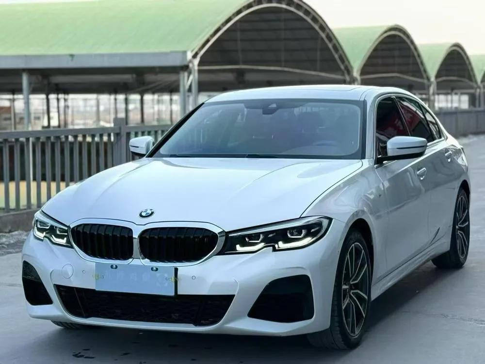 BMW 3-Series, 2021