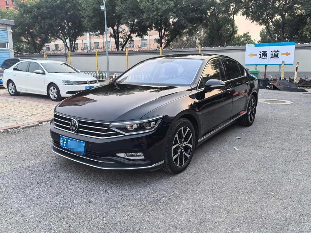 Volkswagen Magotan 330TSI DSG Leading Version, 2020 — фото 1