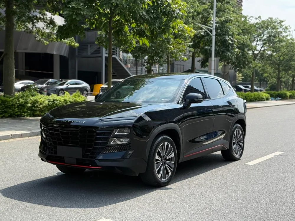 Jetour Dasheng 1.5T DCT PRO+, 2023 — фото 1