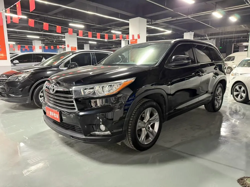 Toyota Highlander 2.0T 2WD Luxury Edition 7 Seater, 2015 — фото 1
