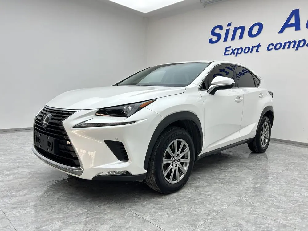 Lexus NX, 2020