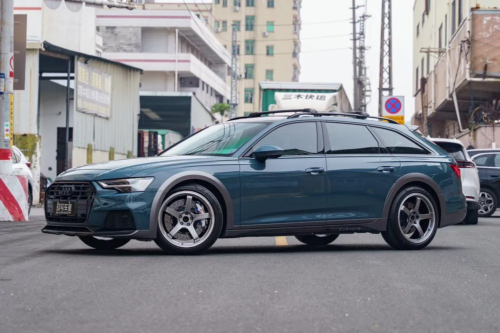 Audi A6 (Import) allroad Explorer 55 TFSI Prestige Offroad Version, 2020 — фото 1