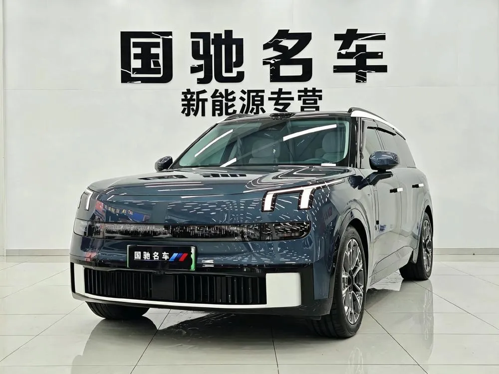 Lynk & Co 900 2.0T Ultra 6-Seater, 2025 — фото 1