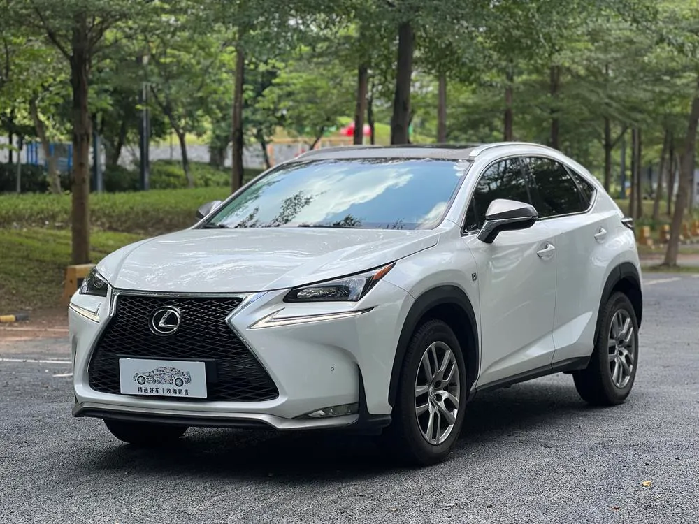 Lexus NX 200t Style Edition, 2015 — фото 1