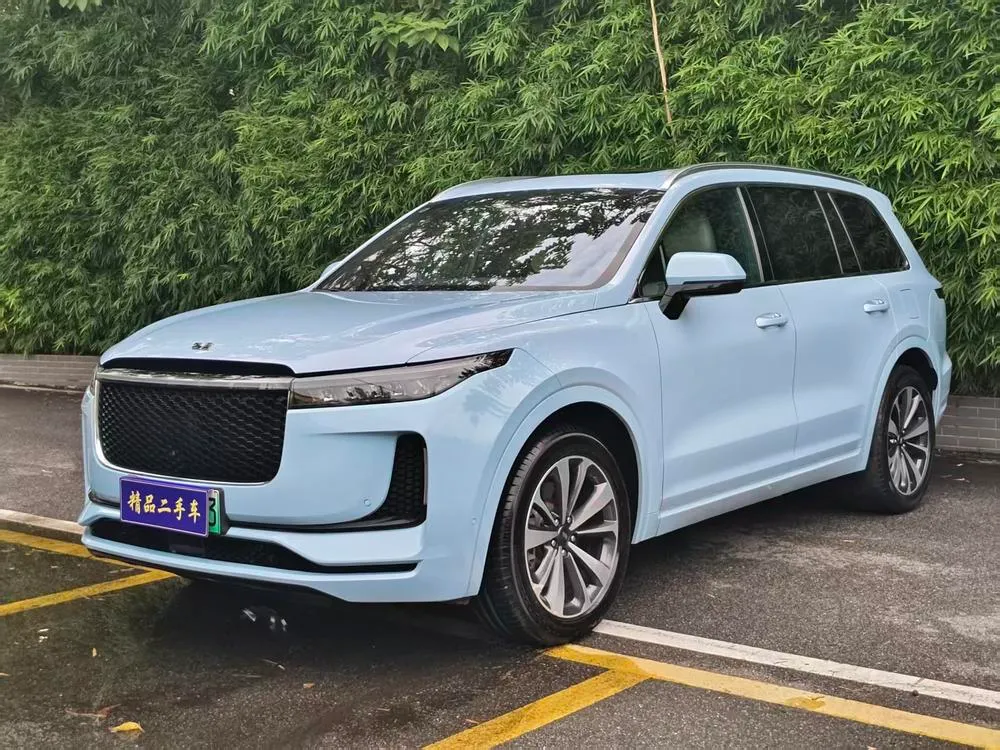 Li Auto ONE EREV 6 Seater Edition, 2020 — фото 1