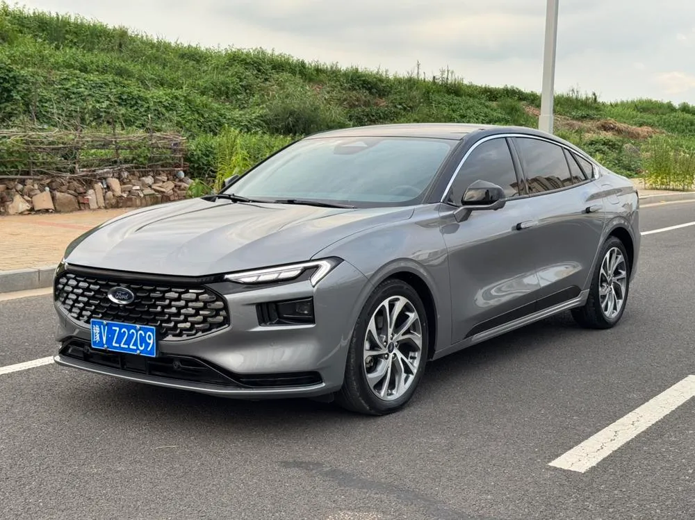 Ford Mondeo EcoBoost 245 Ultimate Version, 2023 — фото 1