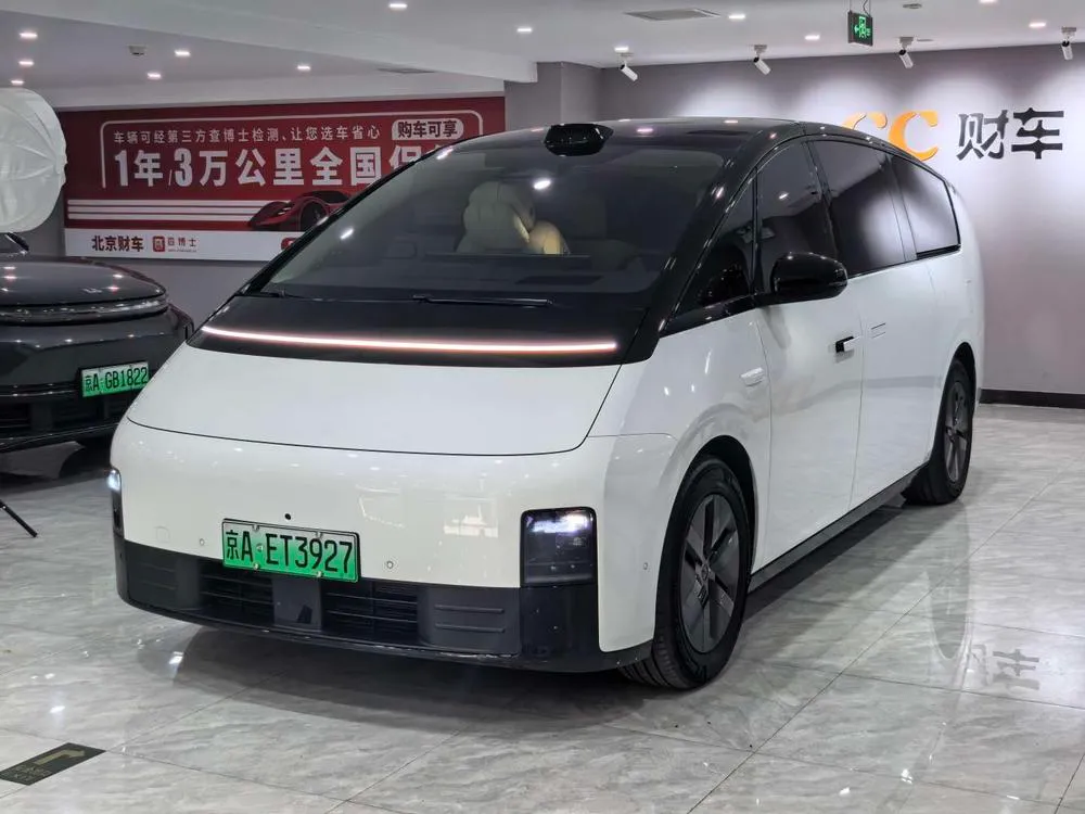 Li Auto MEGA, 2024