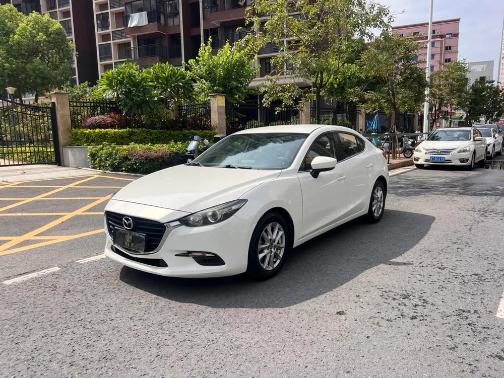Mazda 3 Axela Sedan 1.5L Auto Comfort Version CN5, 2017 — фото 1