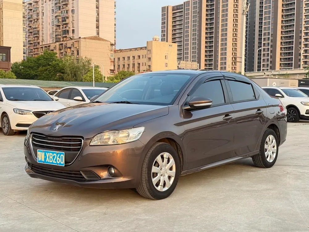 Peugeot 301 1.6L Manual Comfort Edition, 2014 — фото 1