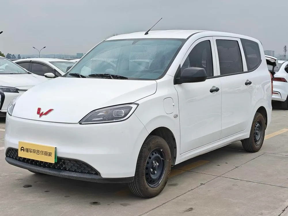 Wuling Hongguang EV 300KM Standard Version, 2026 — фото 1