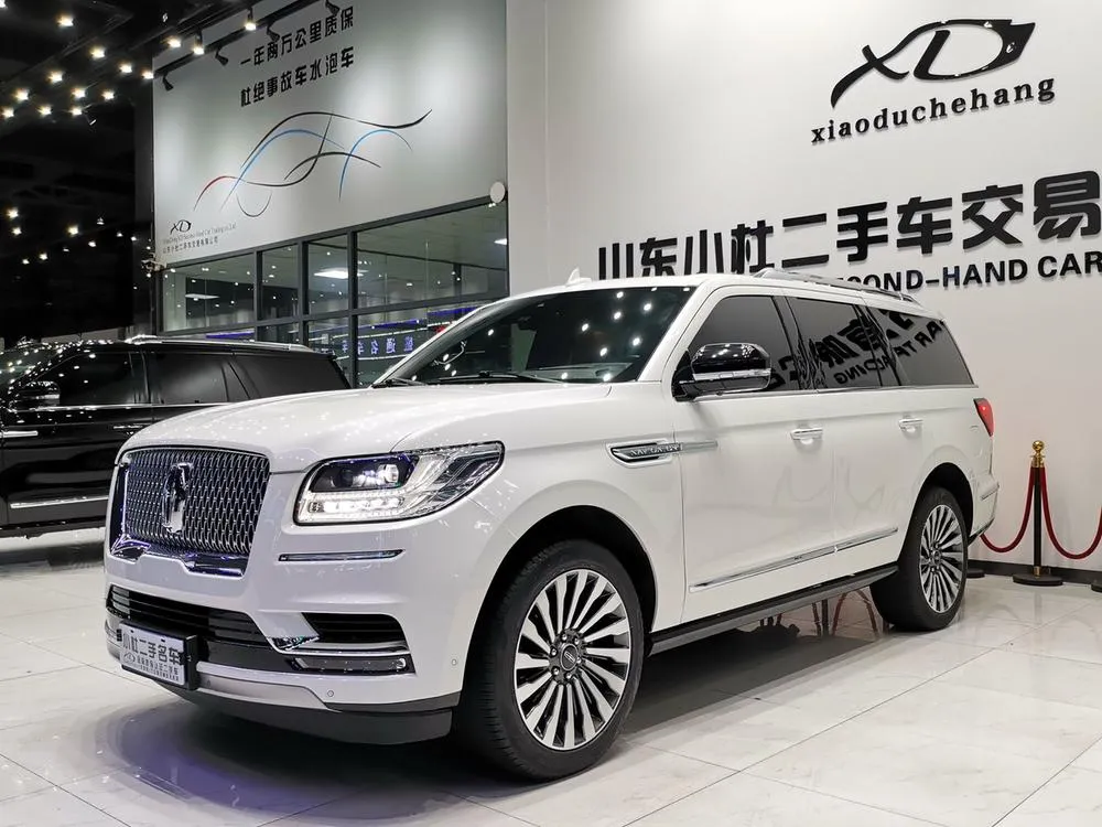 Lincoln Navigator 3.5T Premium Edition, 2020 — фото 1