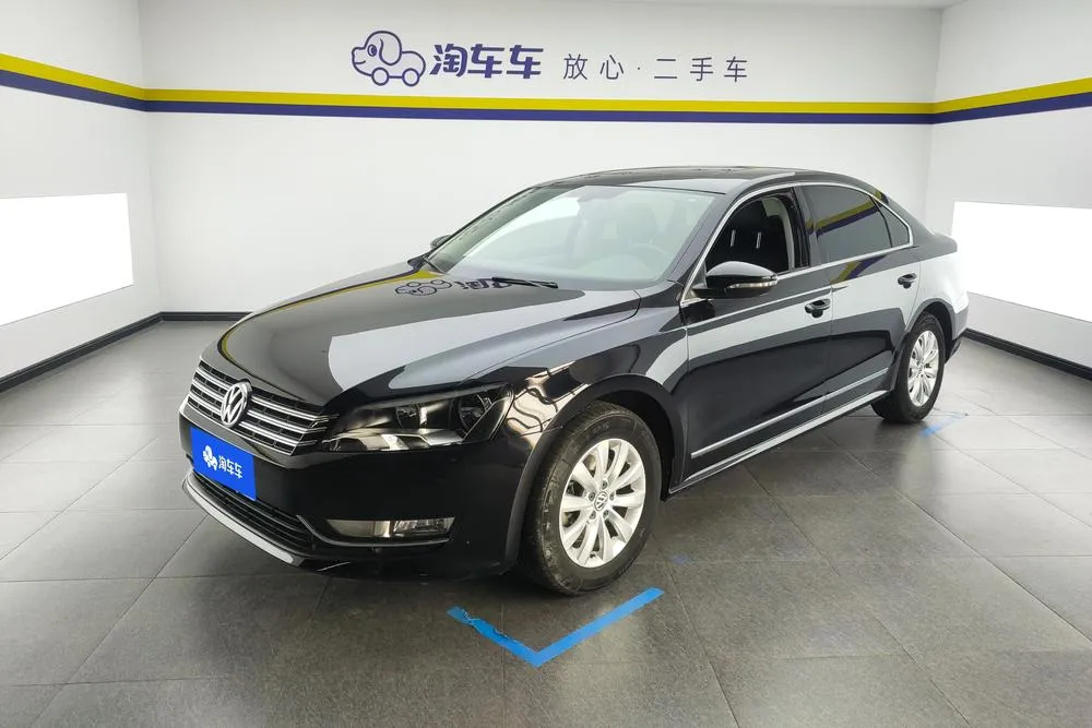 Volkswagen Passat 1.8TSI DSG Premium Edition, 2014 — фото 1