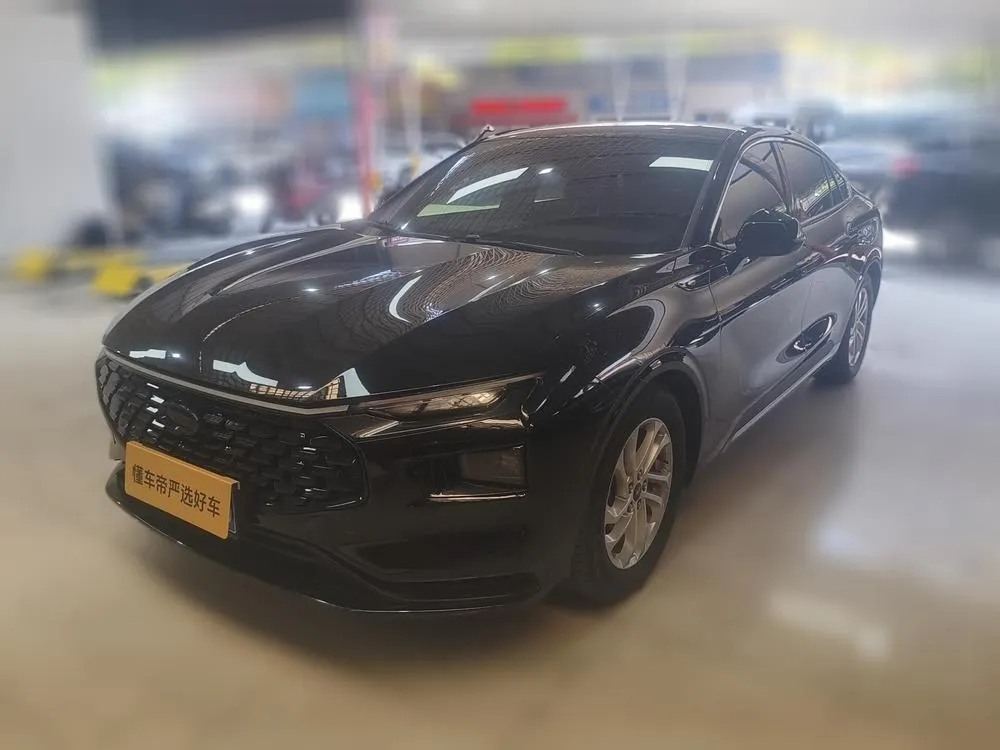 Ford Mondeo EcoBoost 180 Version, 2023 — фото 1