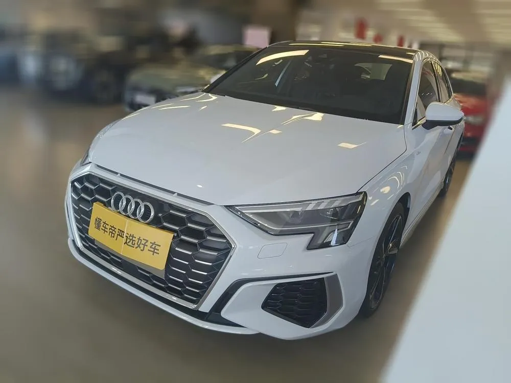 Audi A3 Sportback 35 TFSI Fashion Sport Version, 2022 — фото 1