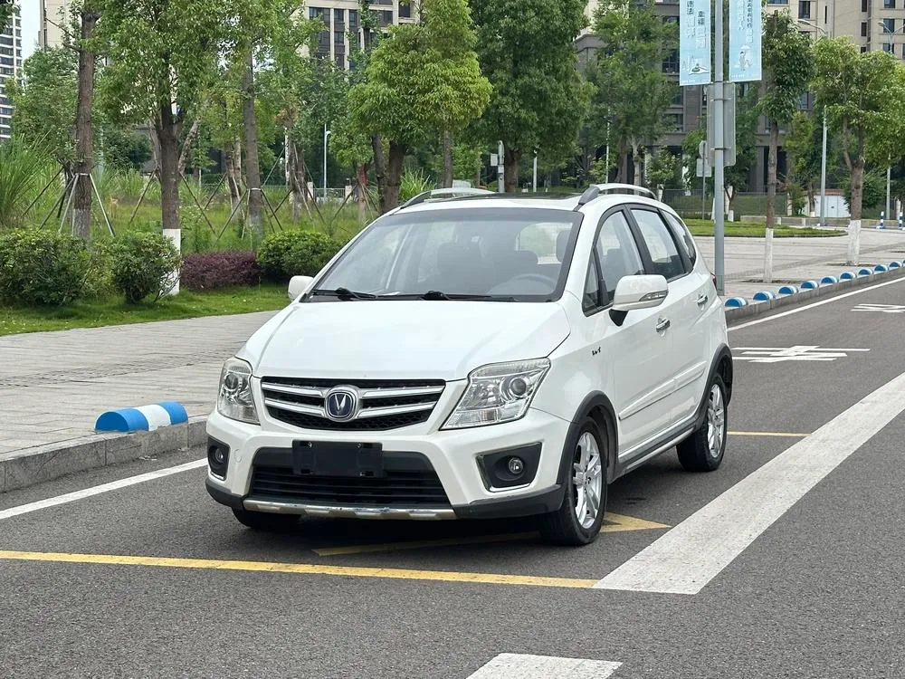 Changan CX20 1.4L IMT Sunroof Navigation Edition CN4, 2014 — фото 1