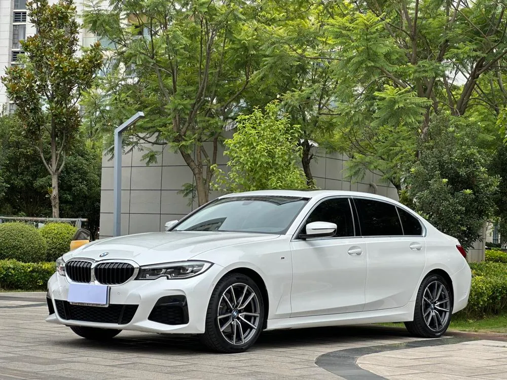 BMW 3-Series, 2021