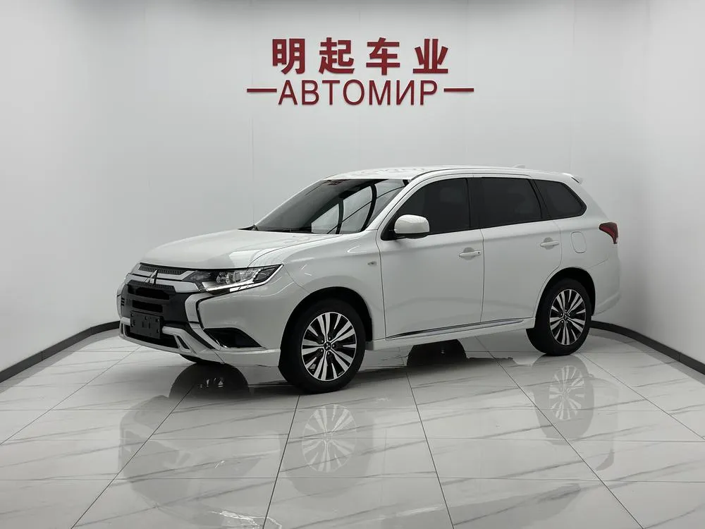 Mitsubishi Outlander Facelift 2.0L 2WD Smooth Edition 5 Seater, 2021 — фото 1