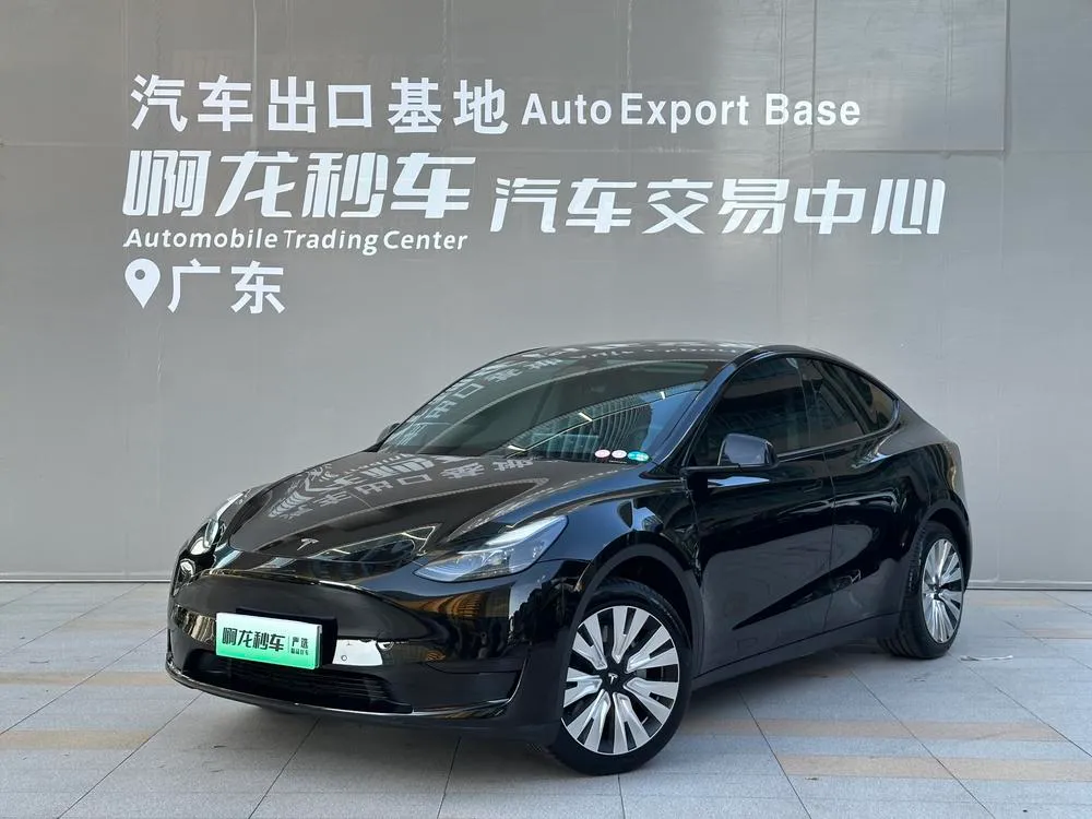 Tesla Model Y, 2023