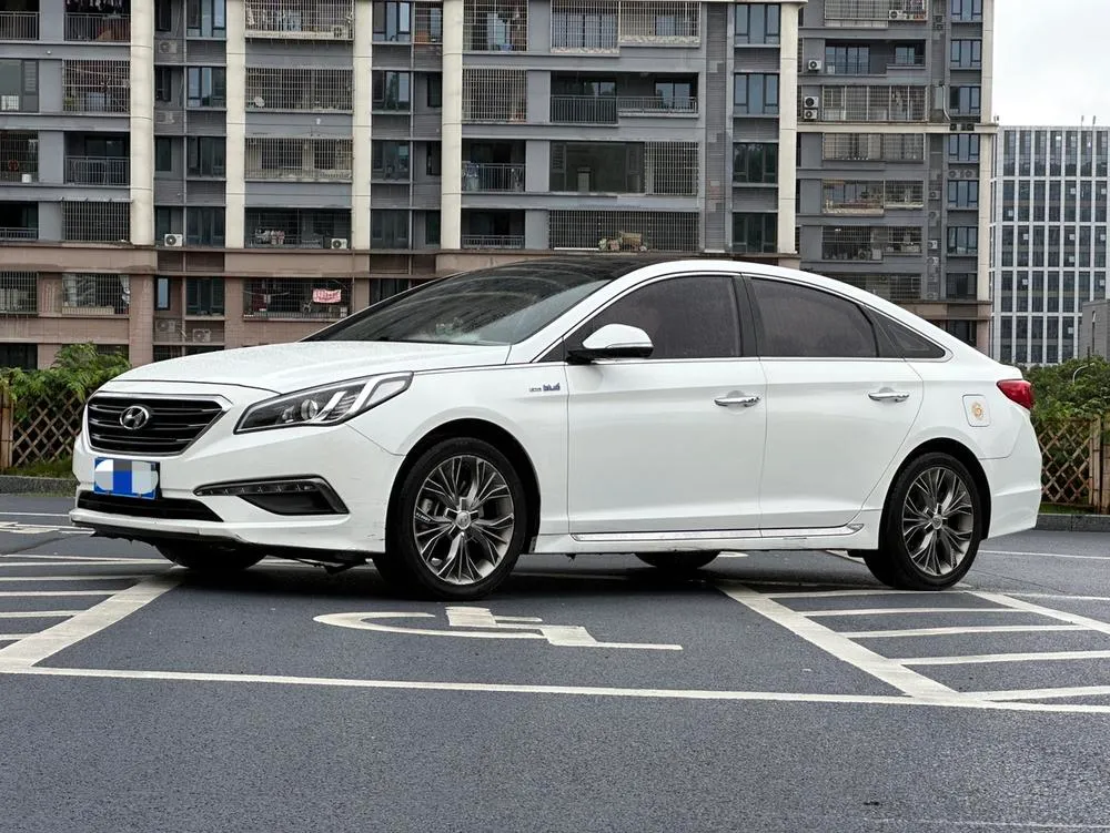 Hyundai Sonata LF, 2015
