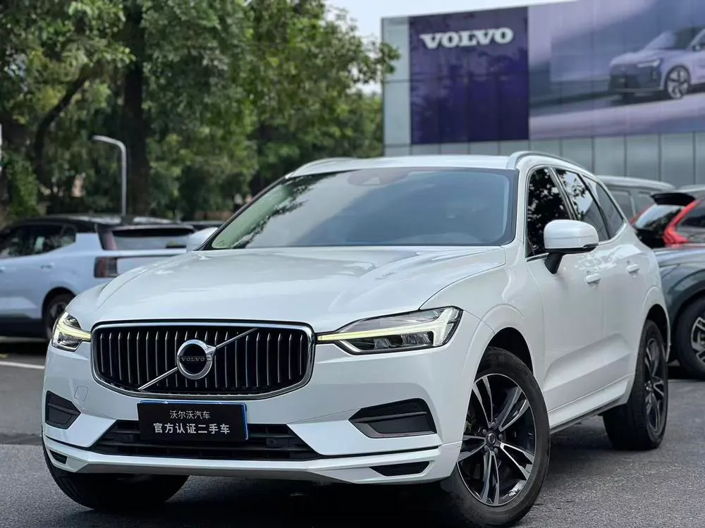Volvo XC60 T5 4WD Edition CN5, 2019 — фото 1