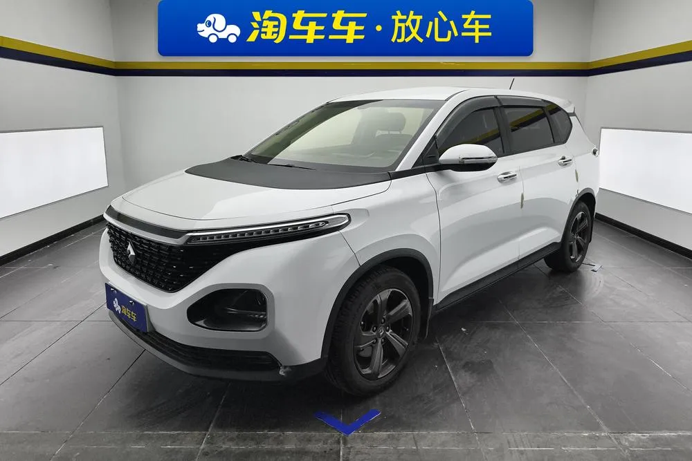 Baojun RM-5 1.5T CVT 24 Elite Version 6 Seater, 2019 — фото 1