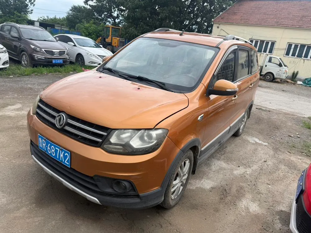 Dongfeng Fengguang Fengon 360, 2015