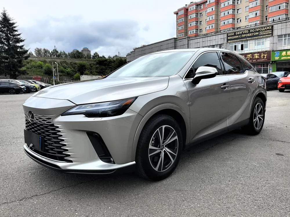 Lexus RX, 2025