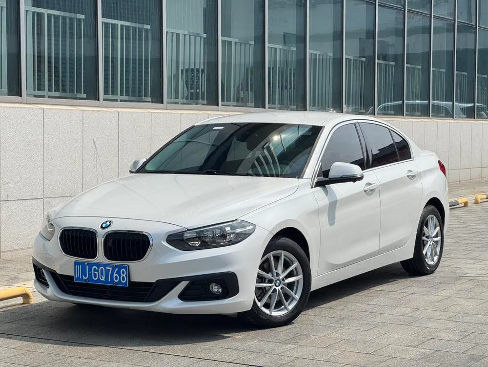 BMW 1-Series 118i Fashion Version, 2018 — фото 1