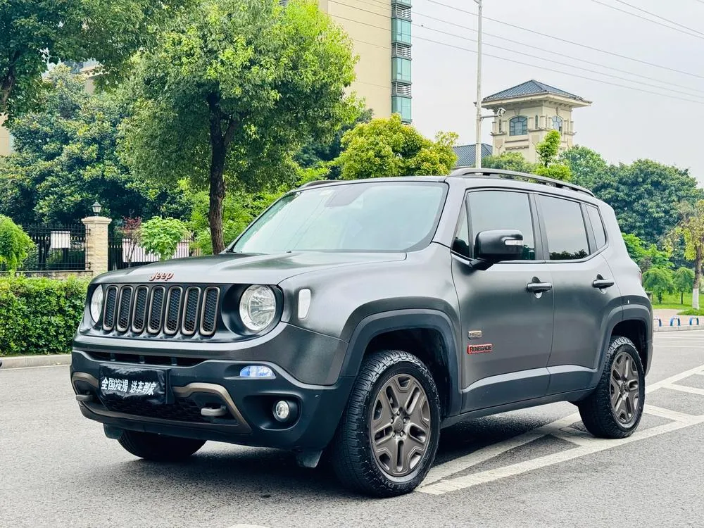 Jeep Renegade, 2016