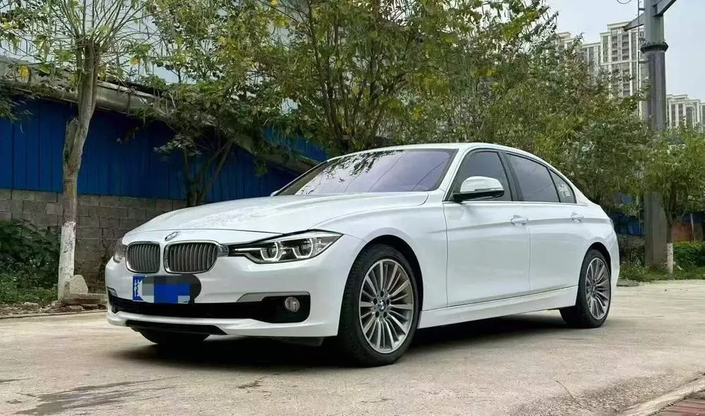 BMW 3-Series, 2019