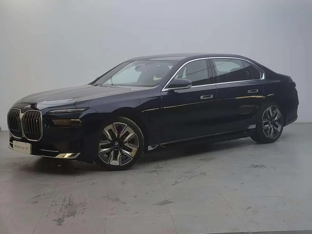 BMW i7, 2023