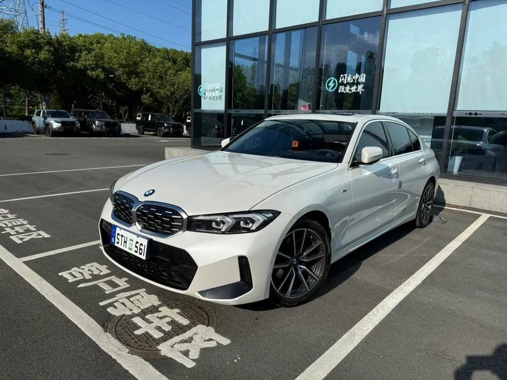 BMW 3-Series, 2025