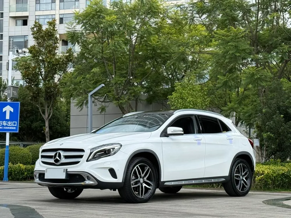 Mercedes-Benz GLA, 2016