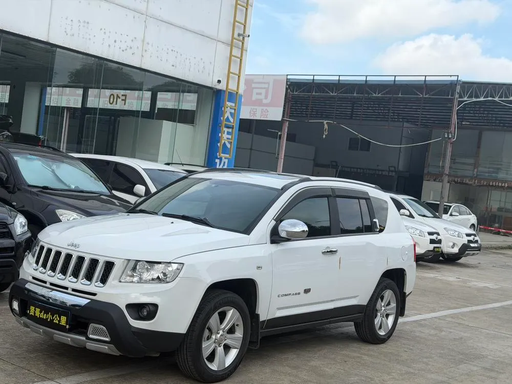 Jeep Compass (Import), 2013