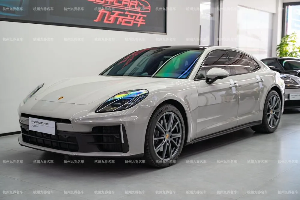 Porsche Panamera, 2024
