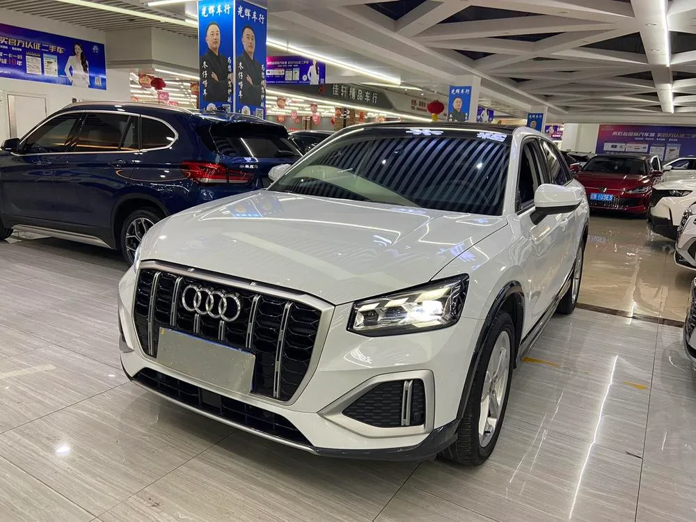 Audi Q2L, 2022