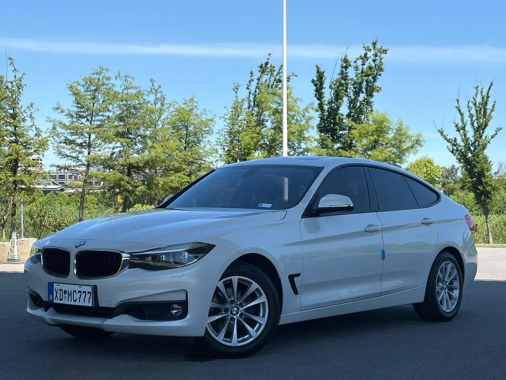 BMW 3-Series GT 320i Fashion Version, 2017 — фото 1