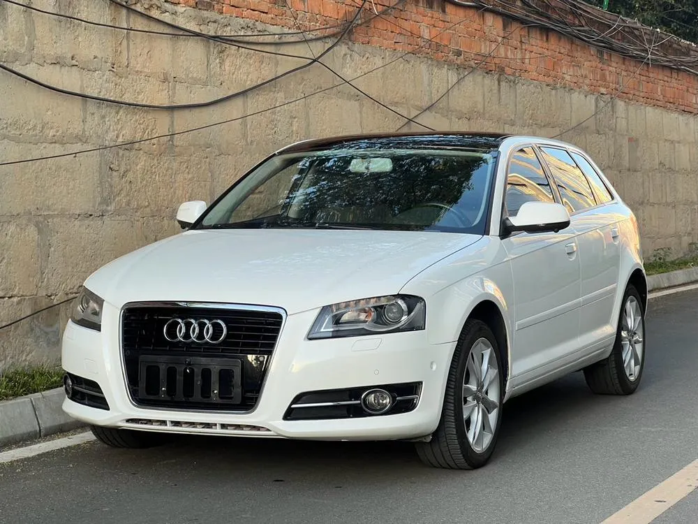 Audi A3 (Import) Sportback 1.8T Luxury Version, 2010 — фото 1