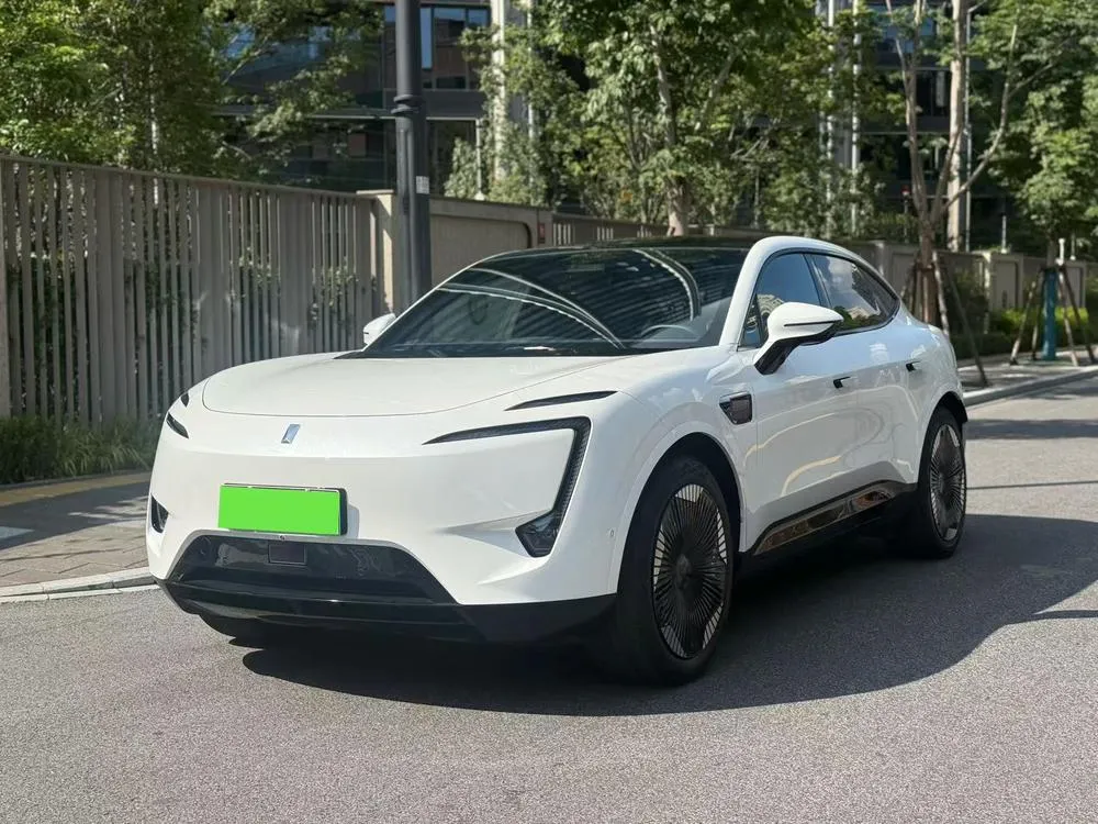Avatr 11 Long Range Single Motor Edition 5 Seater, 2023 — фото 1