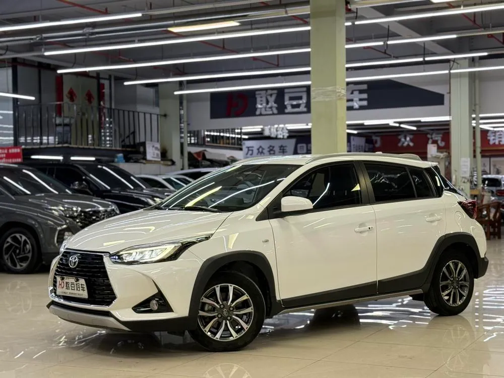 Toyota Yaris L, 2022