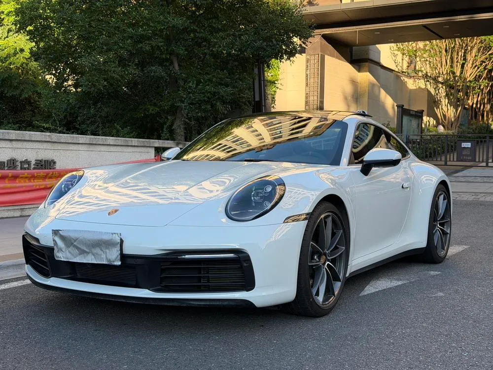 Porsche 911, 2023