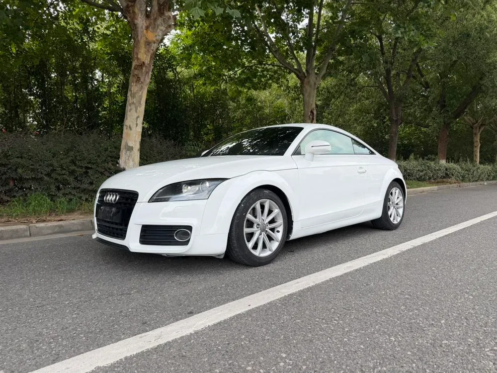 Audi TT TT Coupe 2.0TFSI, 2011 — фото 1