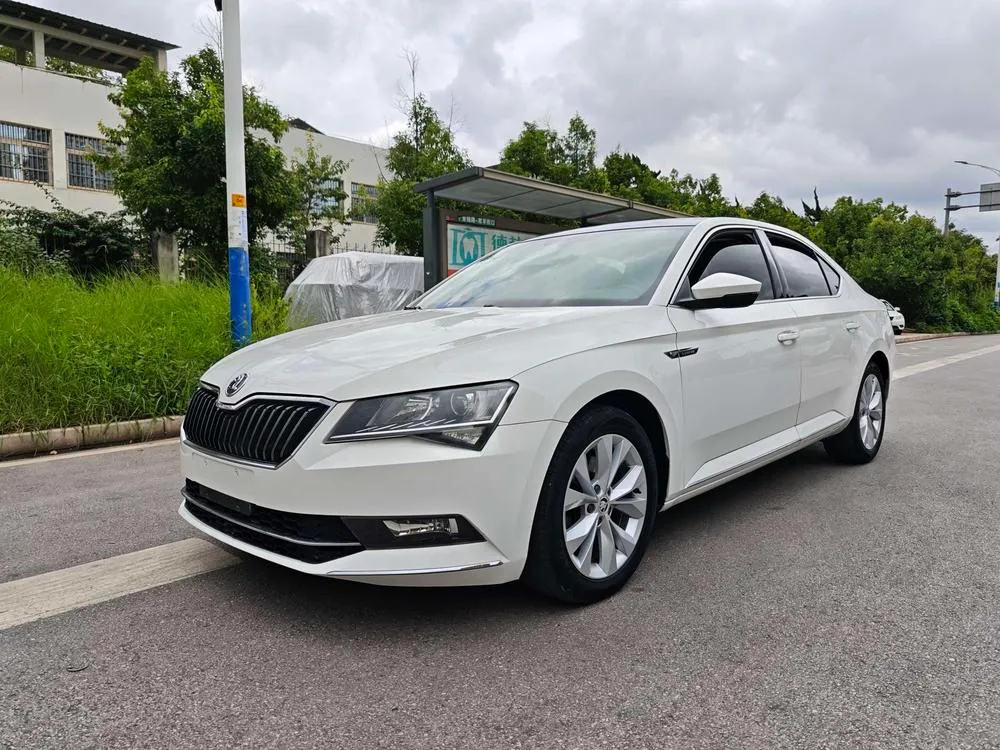 Skoda Superb TSI330 DSG Comfort Edition CN5, 2018 — фото 1